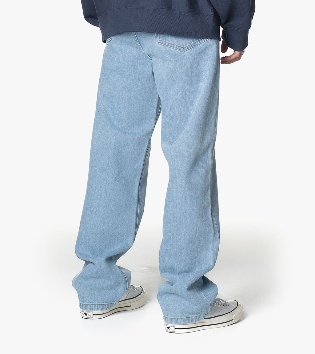 Sininen AARON PANT