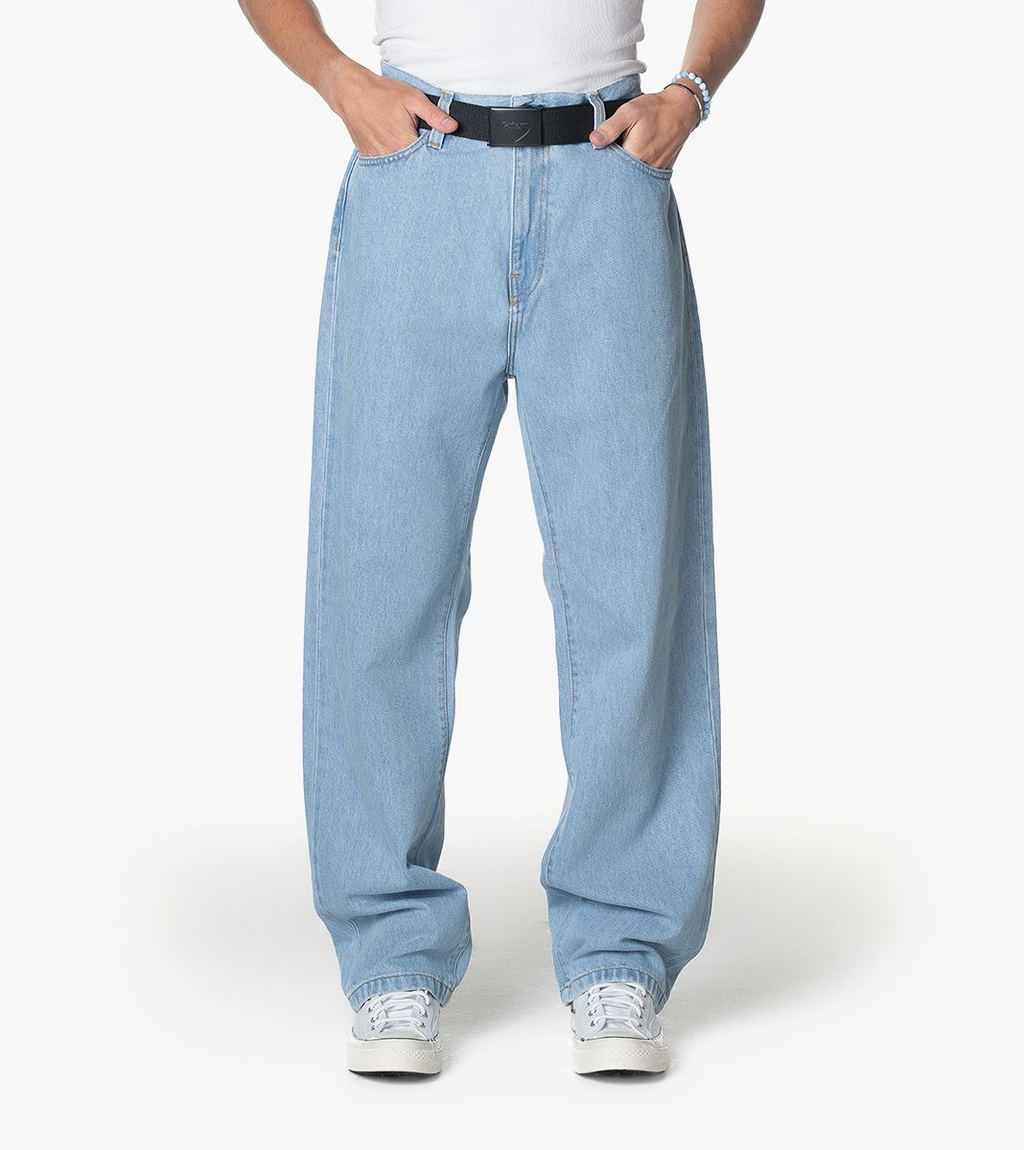 Sininen AARON PANT