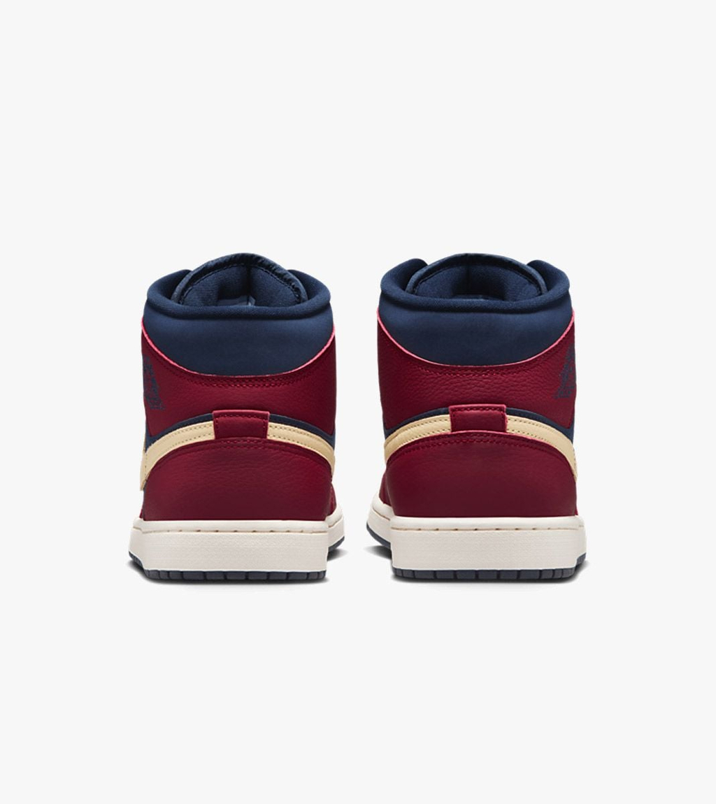Red AIR JORDAN 1 MID SE