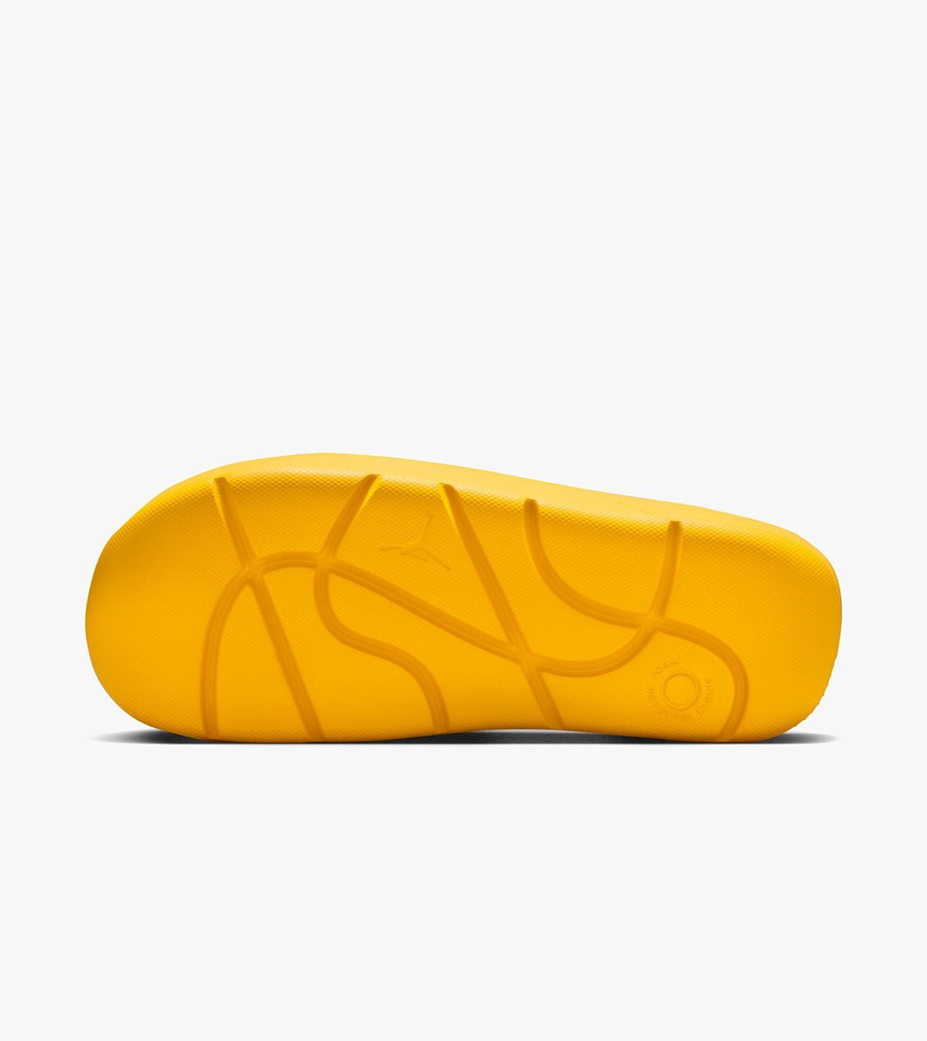 Kollane Jordan post slide