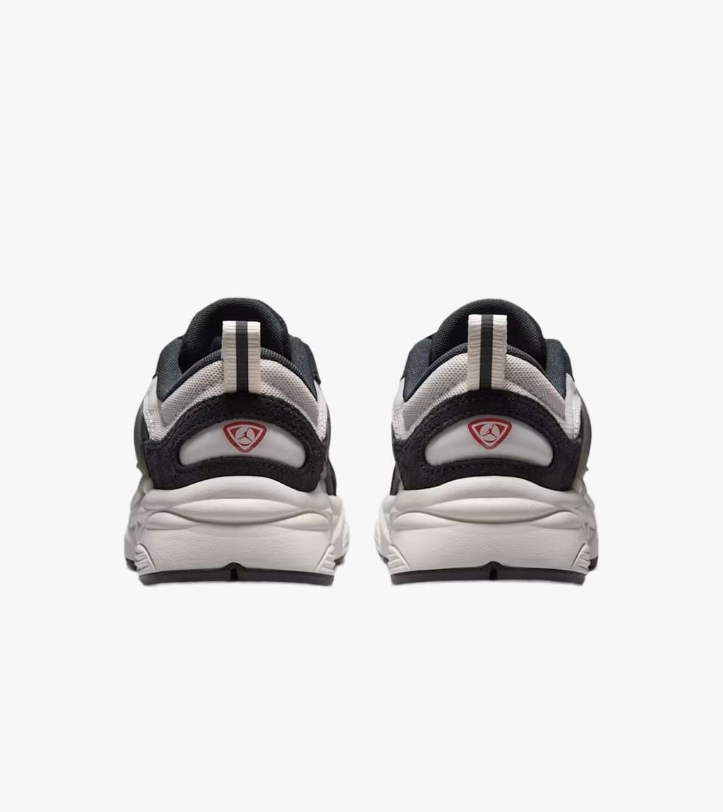 Hall Jordan trunner o/s (gs)