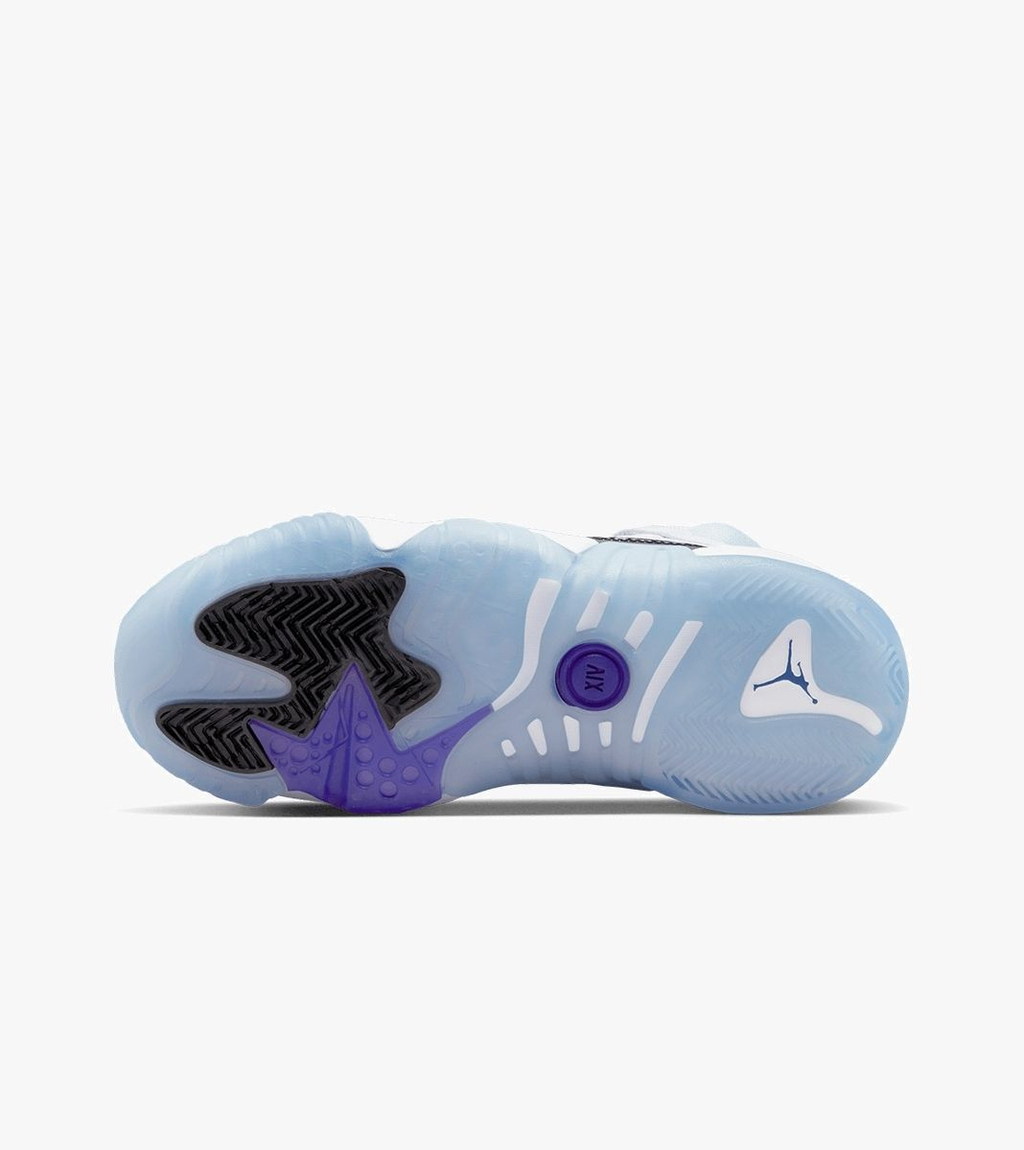 White JUMPMAN TWO TREY GS