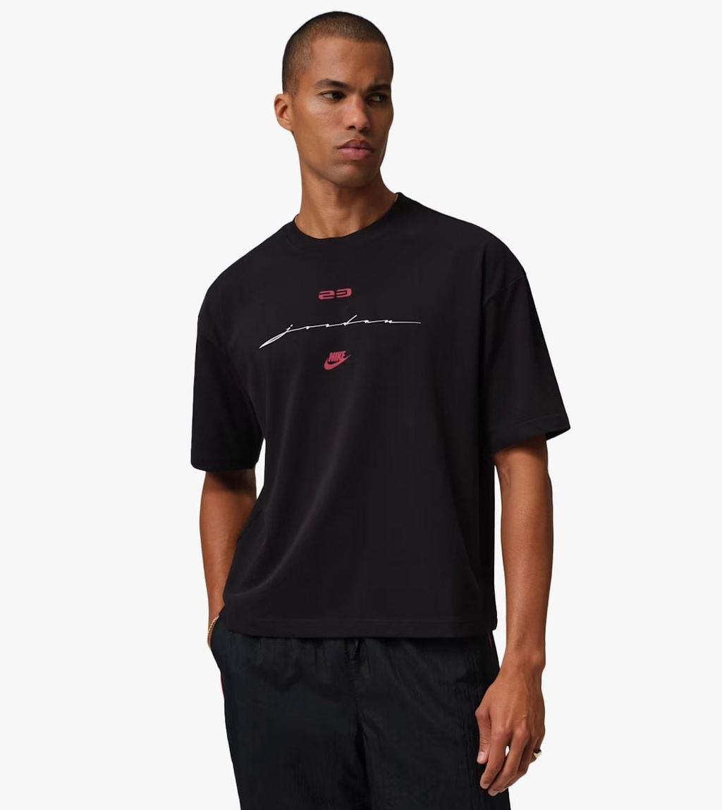 Musta M J FLT SCRIPT BOXY SS CREW