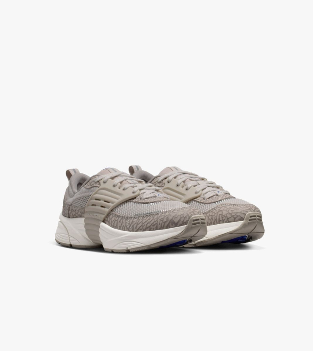 Grey WMNS JORDAN TRUNNER O/S