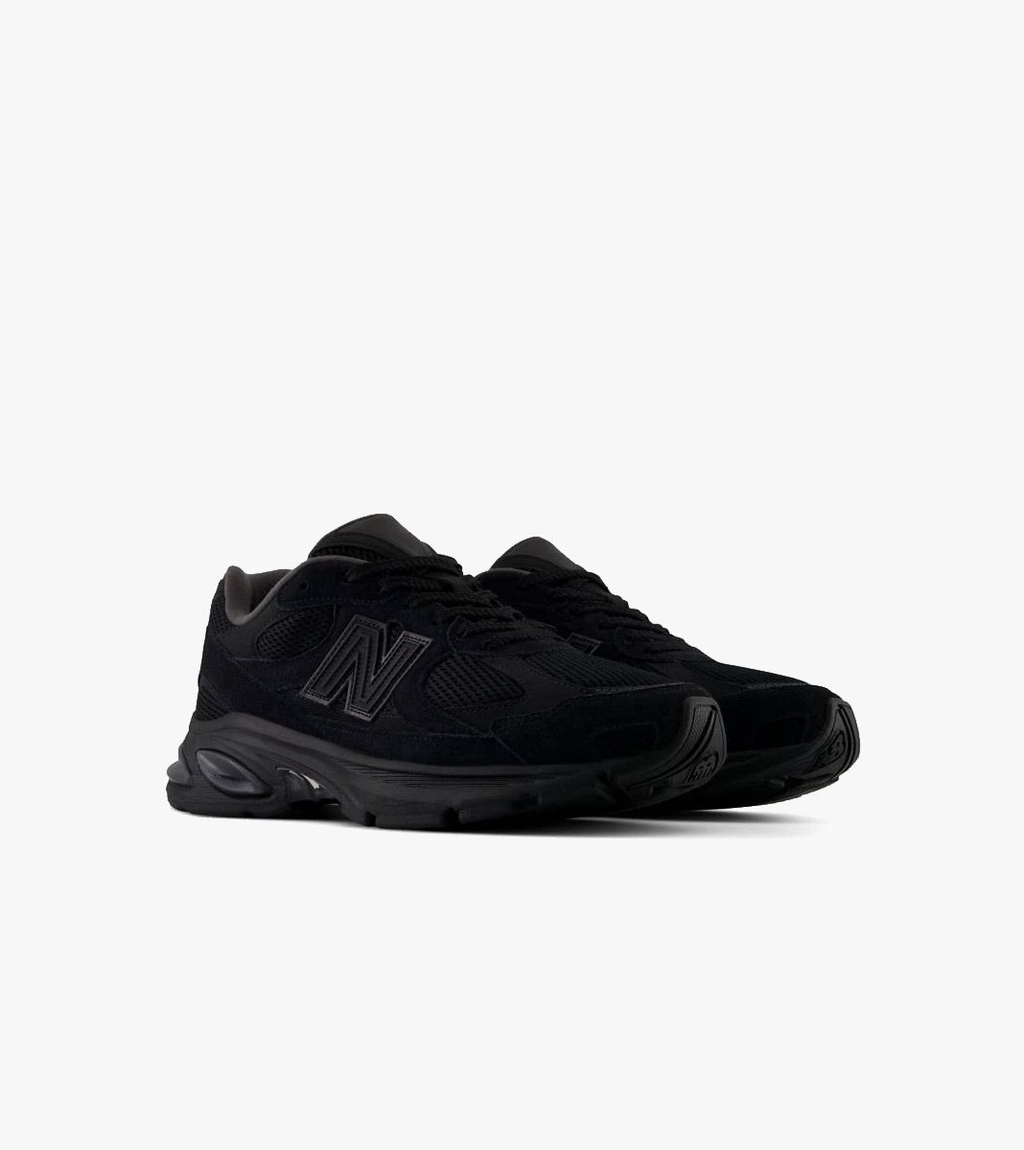 Melna NEW BALANCE ABZORB 2010