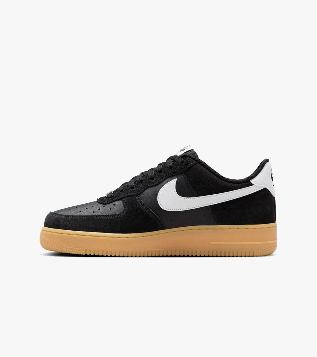 Nike Air Force 1 ‘07 LV8 26.5 Nike Air Force 1 ´07 LV8 laisvalaikio batai