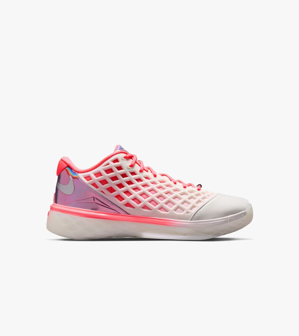 White KOBE III LOW PROTRO