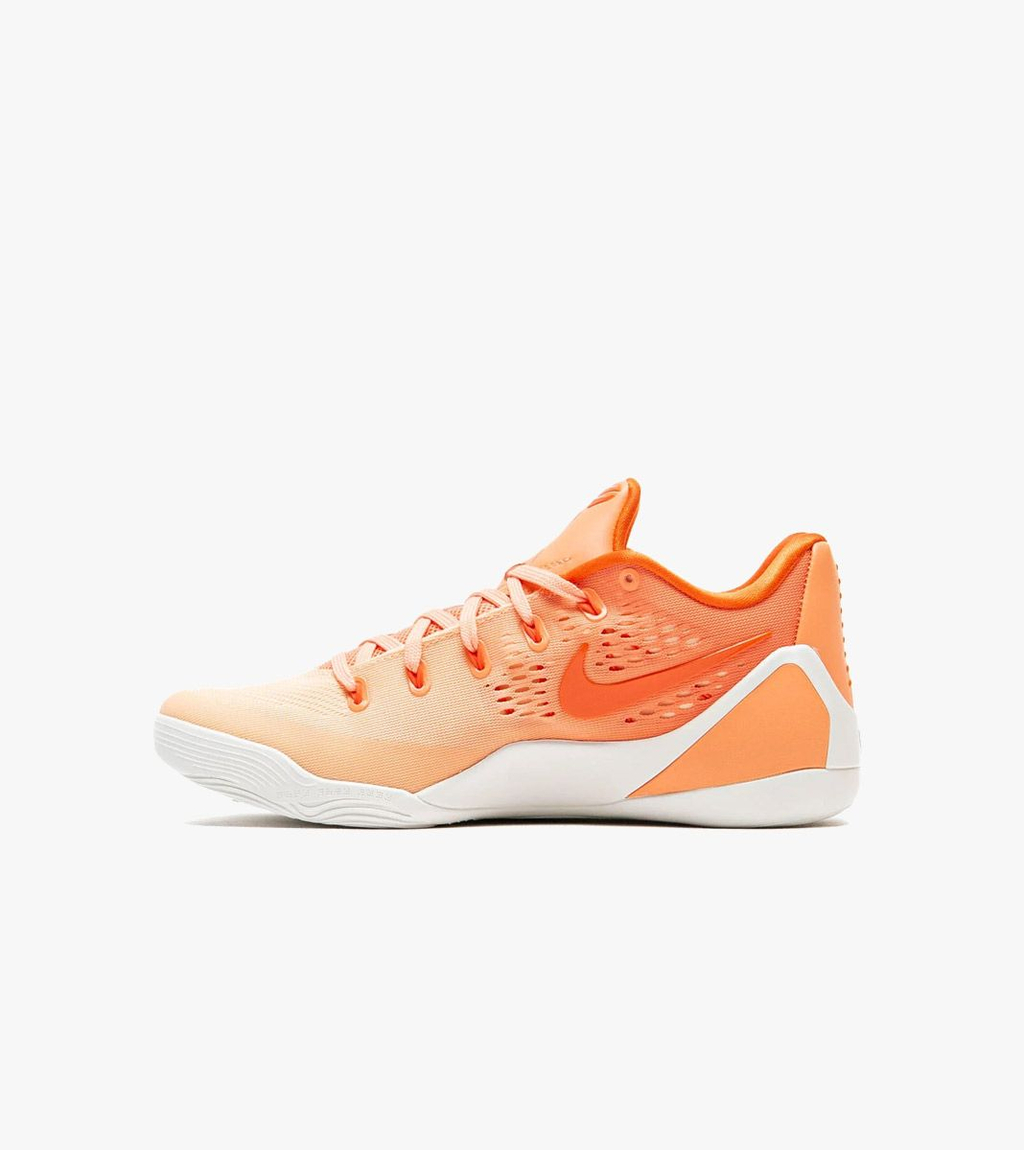 Oranssi KOBE IX ELITE LOW EM PROTRO