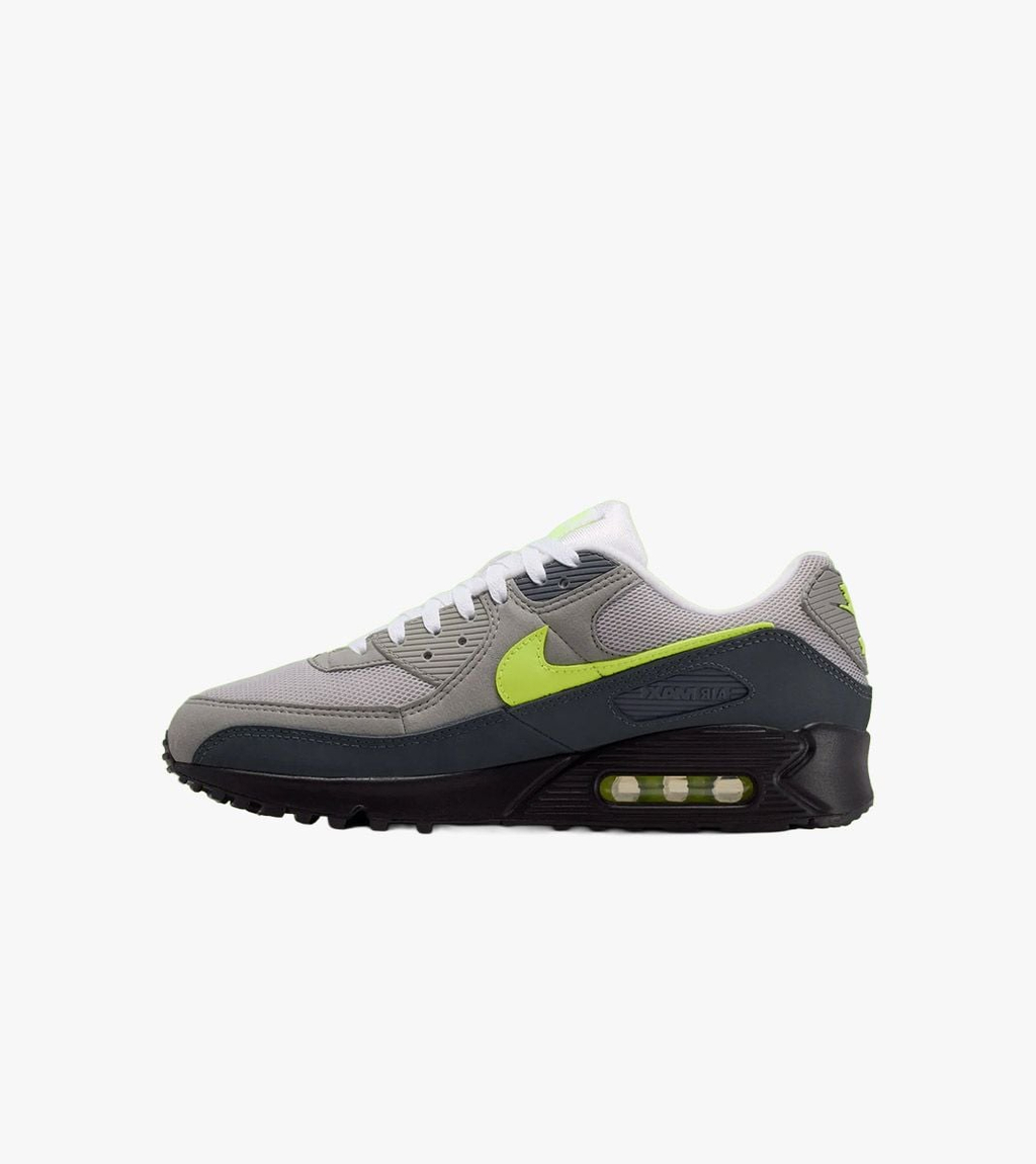 Musta NIKE AIR MAX 90