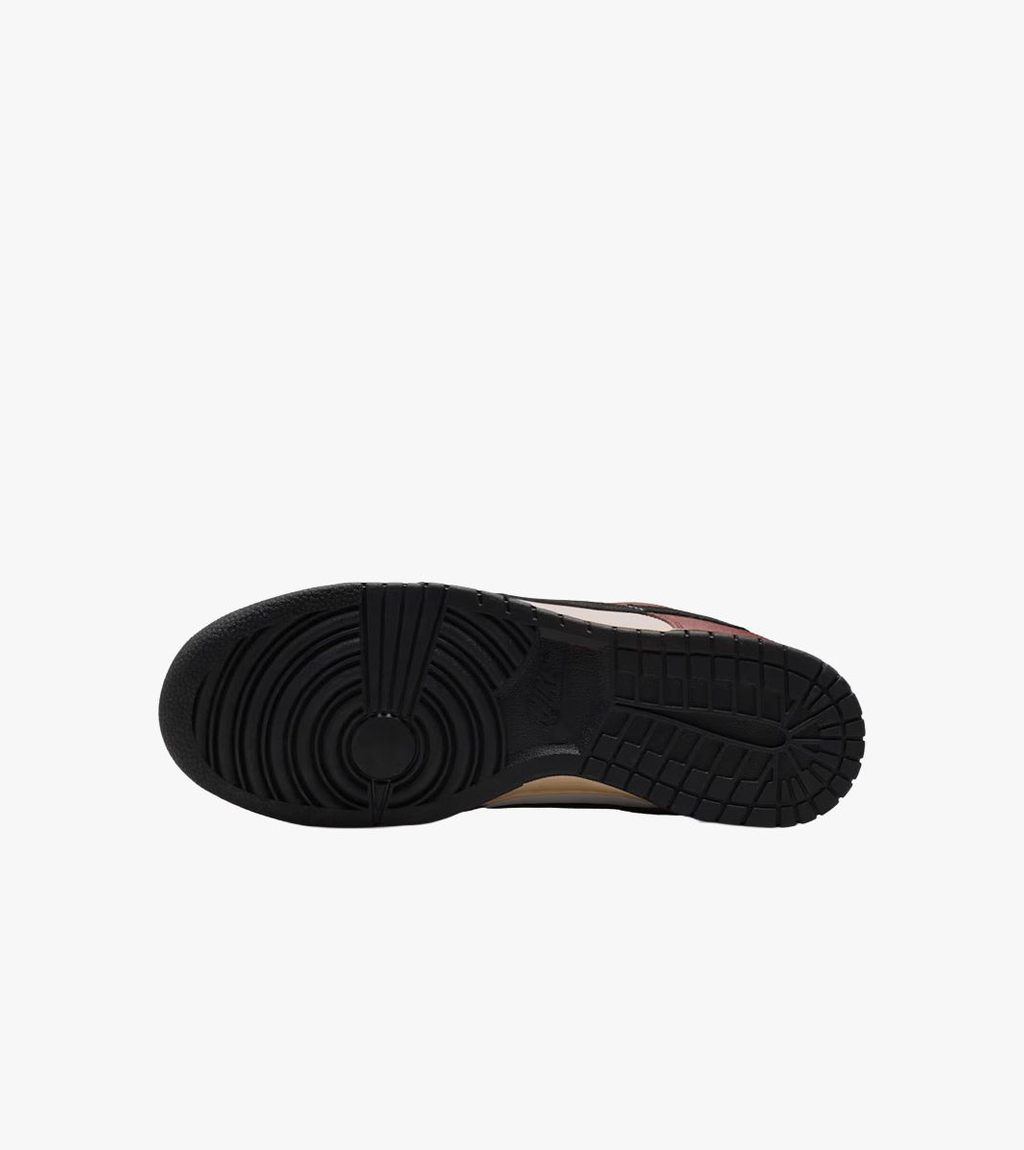Beige NIKE DUNK LOW RETRO