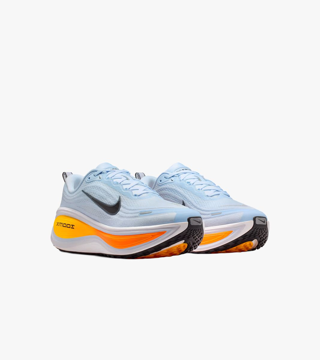 Sininen NIKE VOMERO PLUS