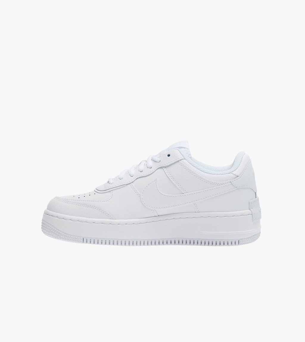 Valge W af1 shadow