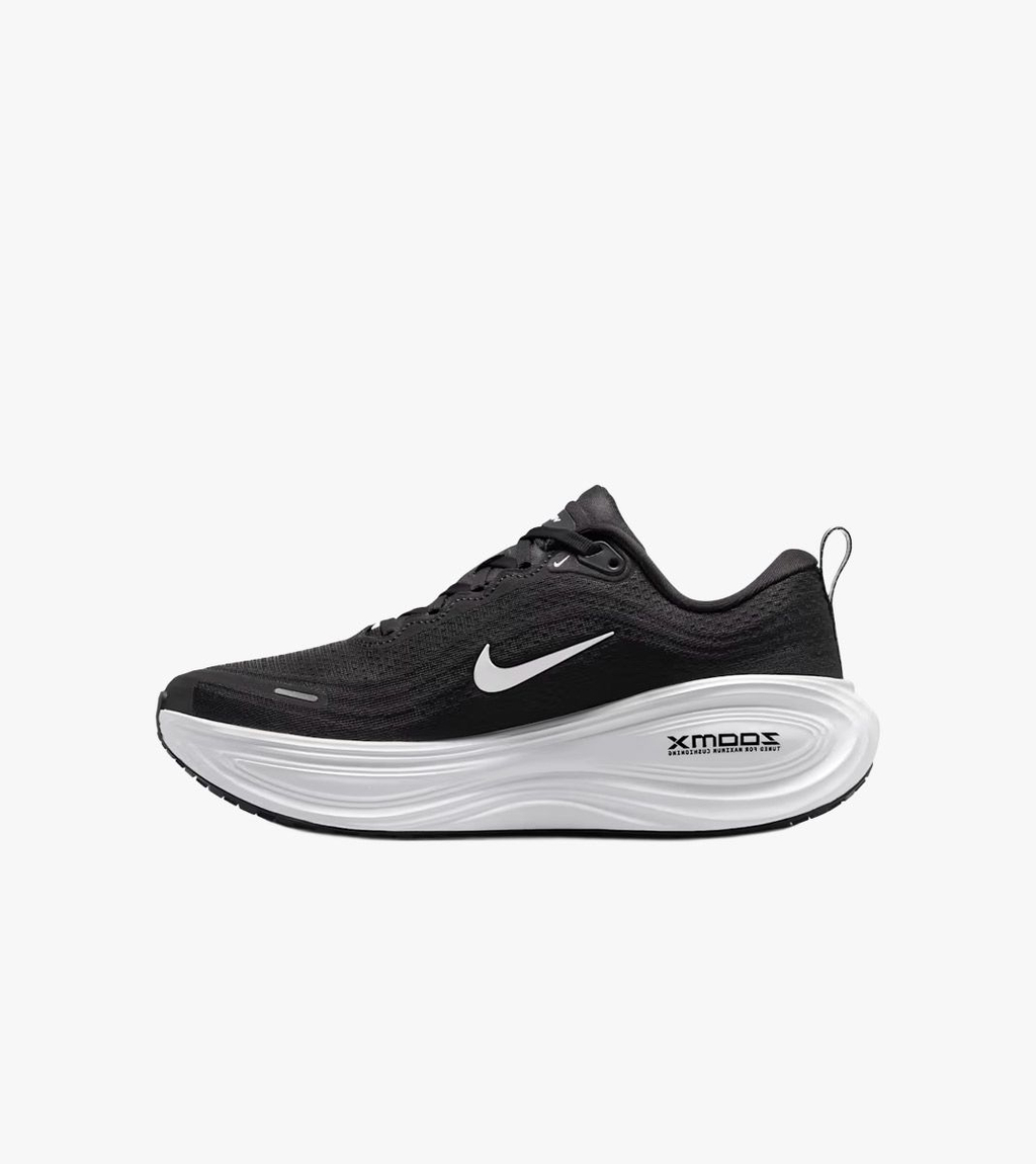 Valge W nike vomero plus