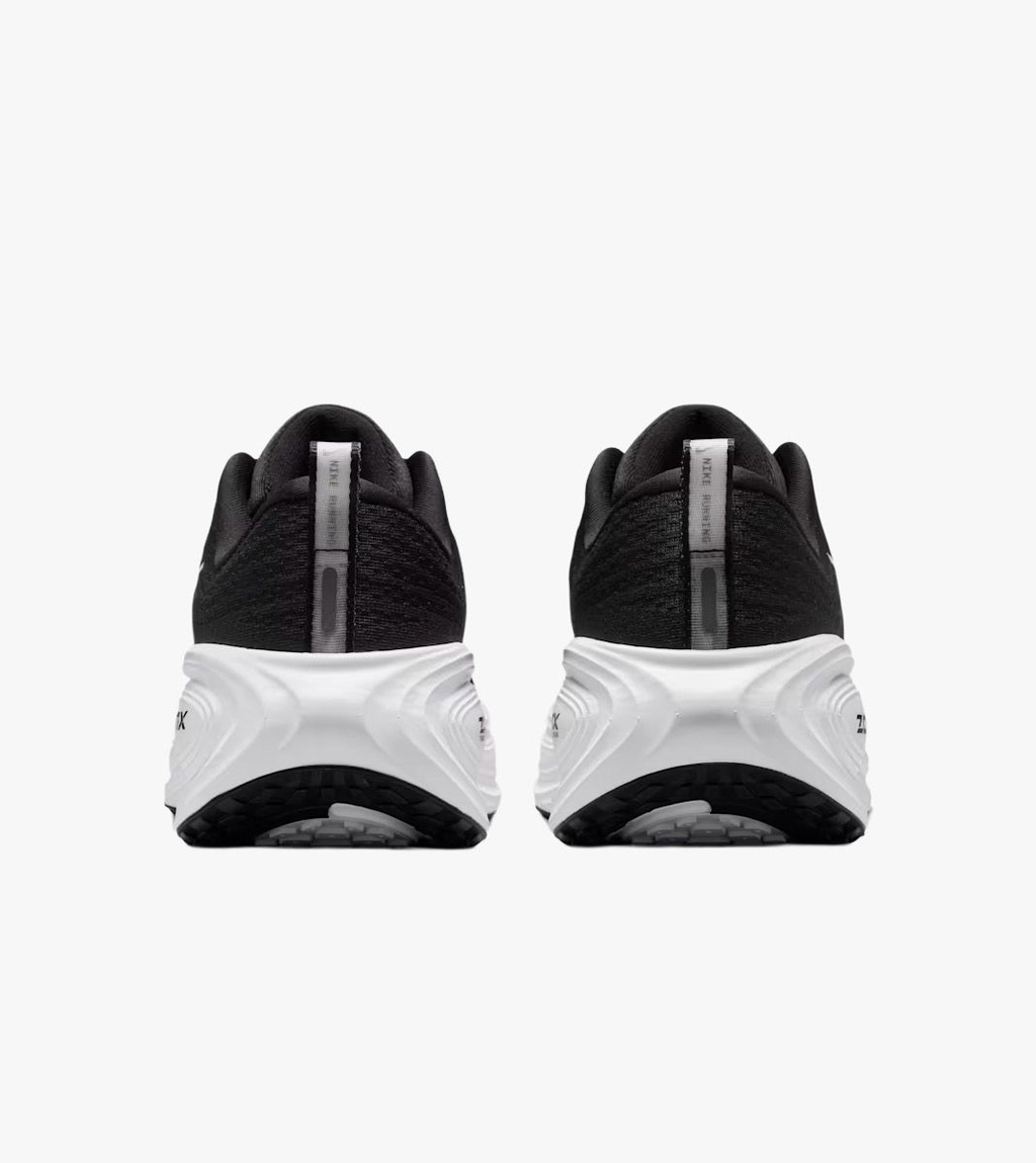 Valge W nike vomero plus