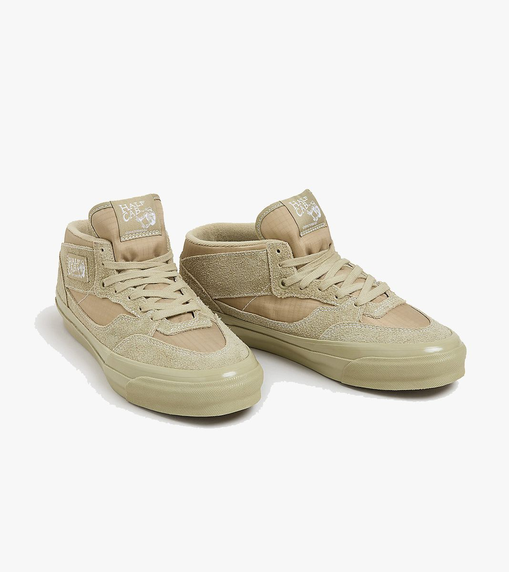 LX HALF CAB REISSUE 33 Vans Men's Shoes | Ballzy