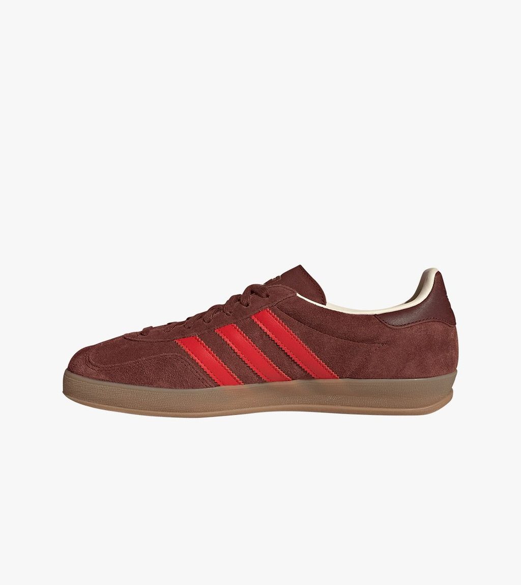 Sarkans GAZELLE INDOOR