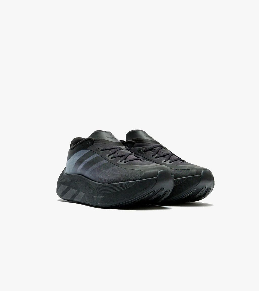 Svart Hyperboost euphoria