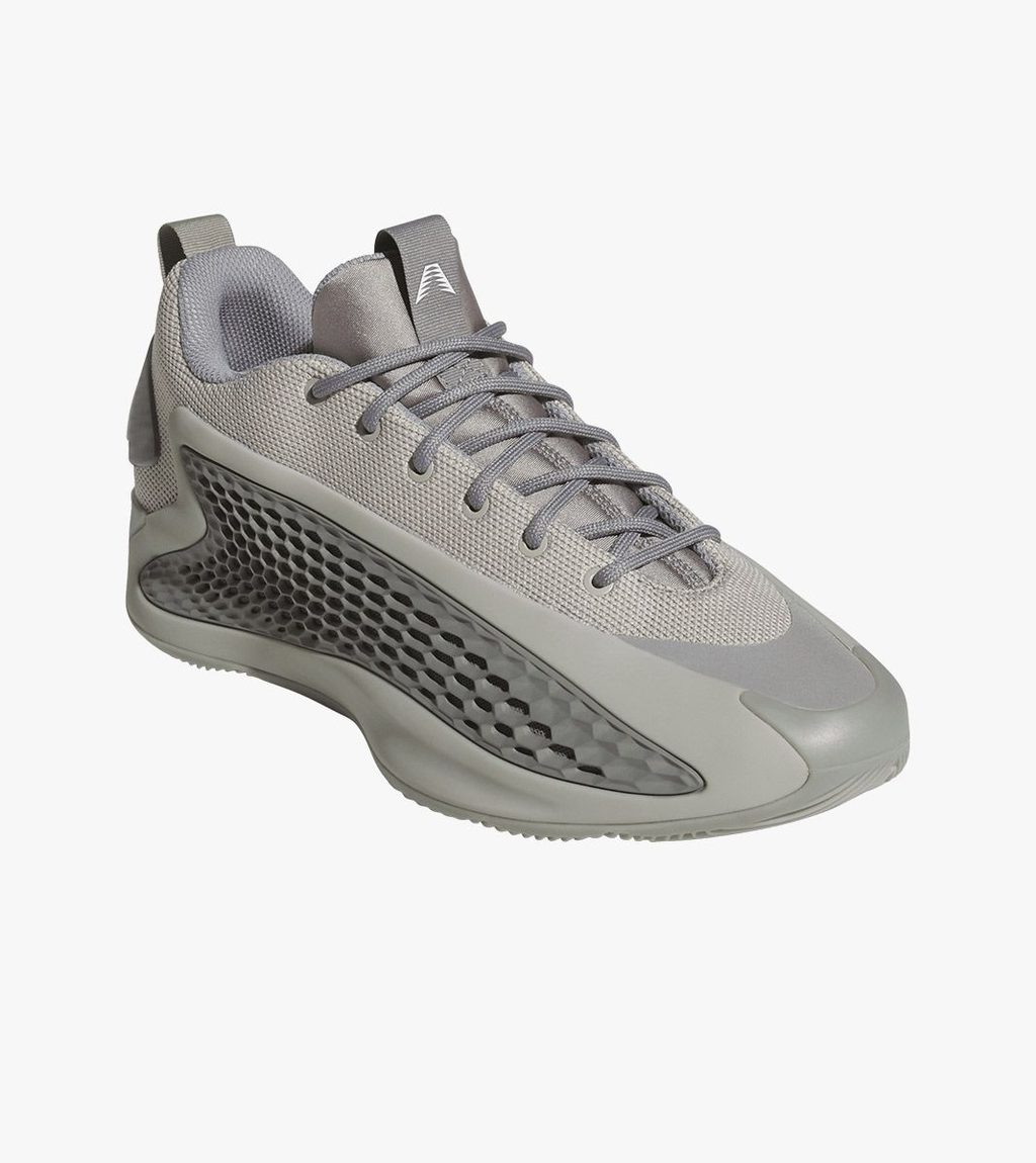 Pilka Anthony edwards 1 low