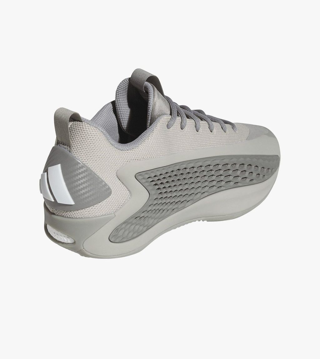 Pilka Anthony edwards 1 low