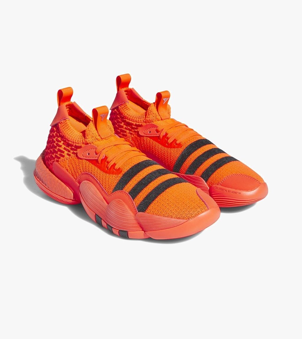 Svart Trae young 2