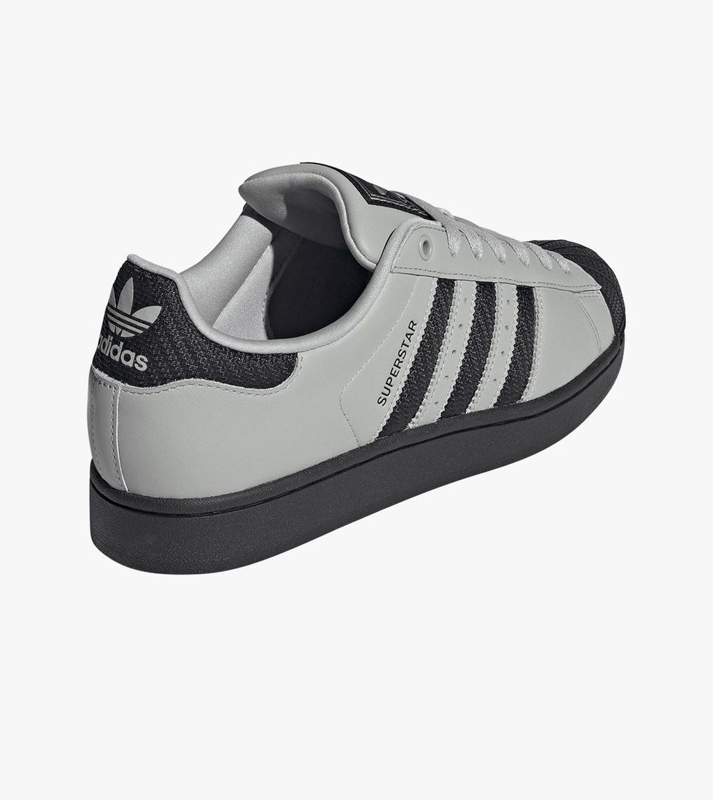 Harmaa SUPERSTAR II