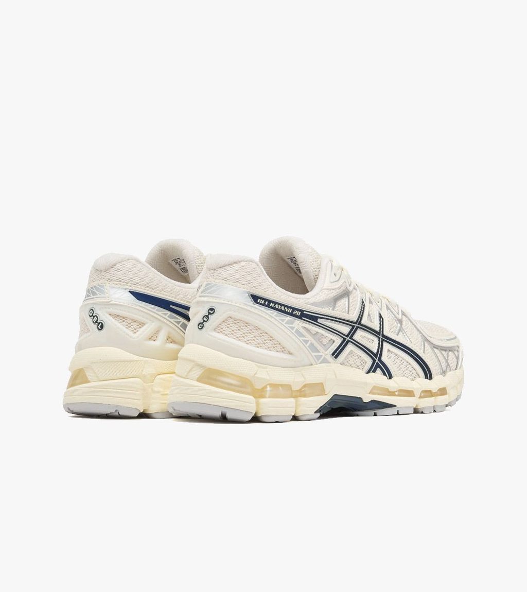 Valkoinen GEL-KAYANO 20
