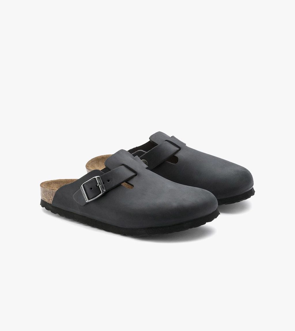 Must Boston leoi black