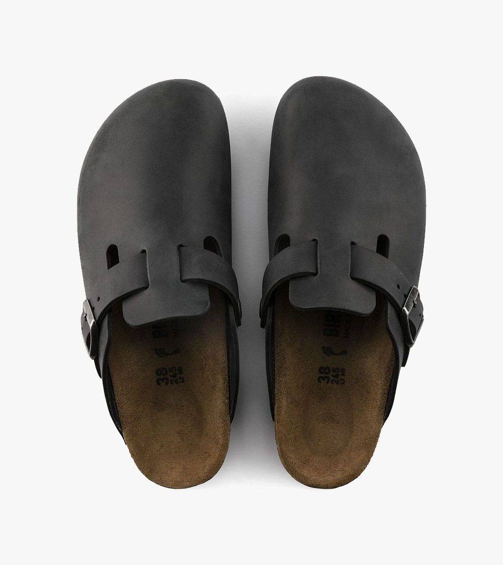Must Boston leoi black