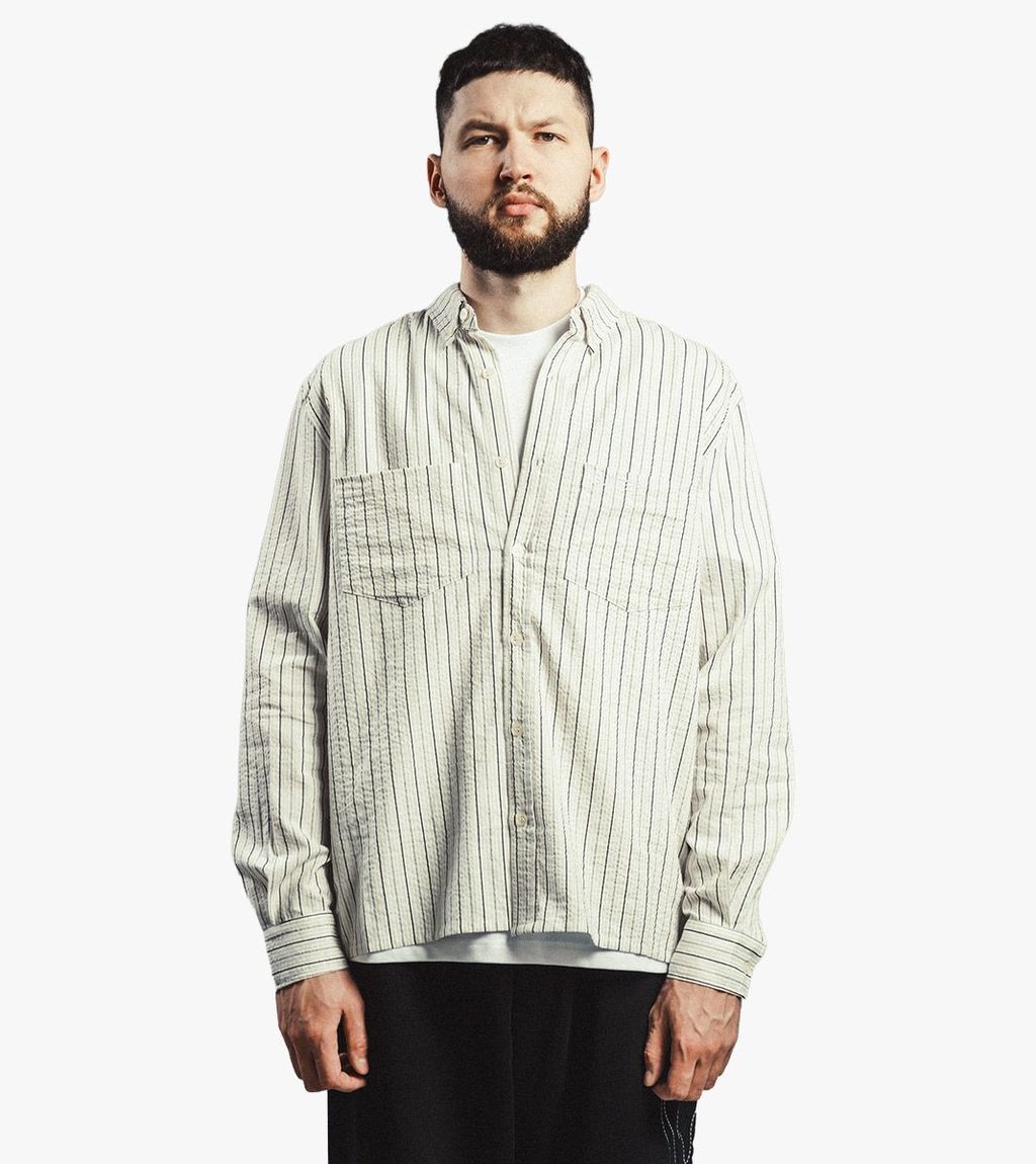 Valkoinen SEERSUCKER SHIRT