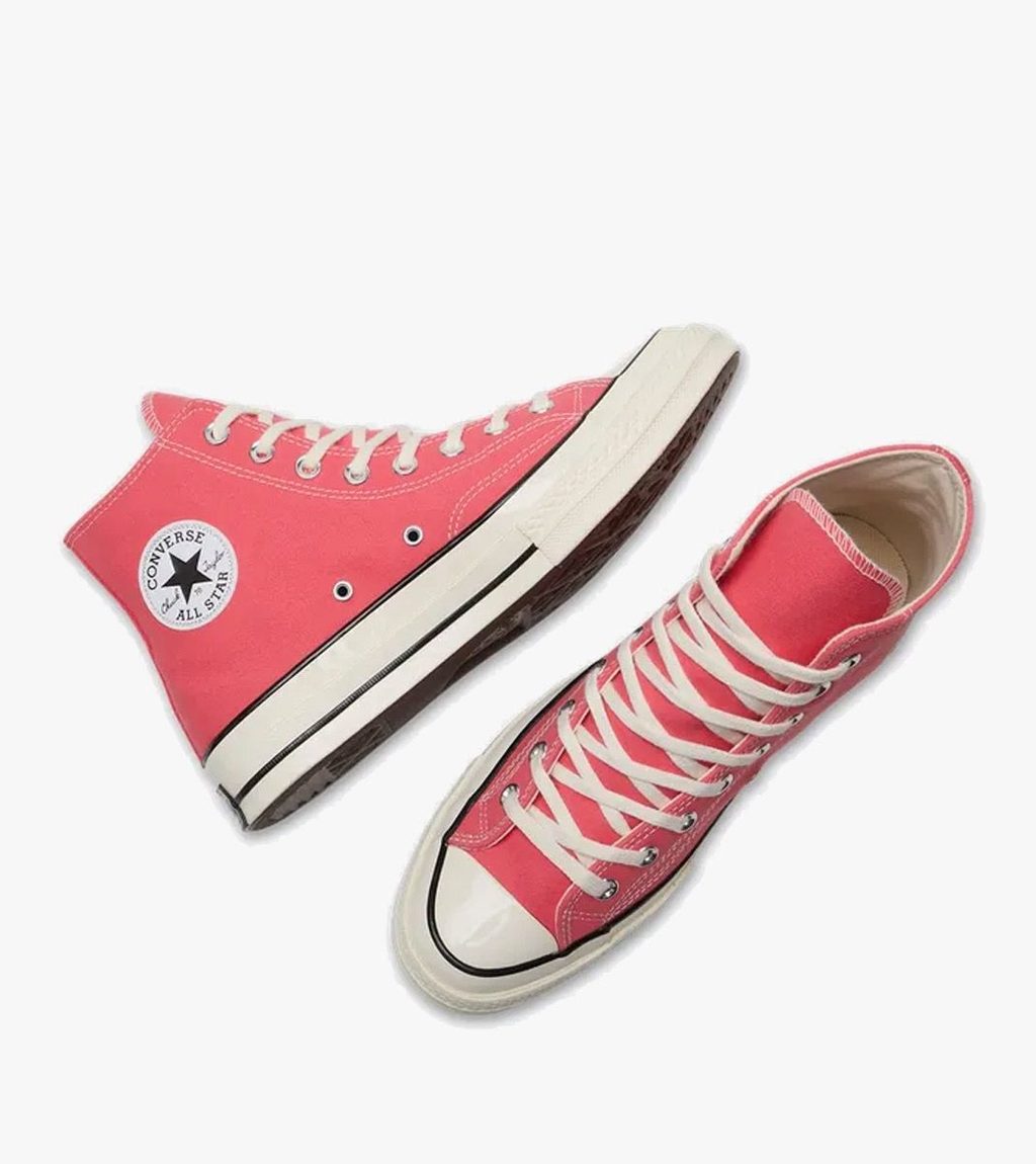 Raudona Chuck 70 hi