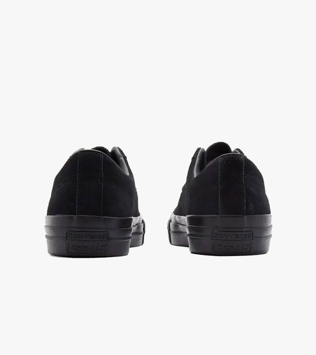 Svart One star pro ox