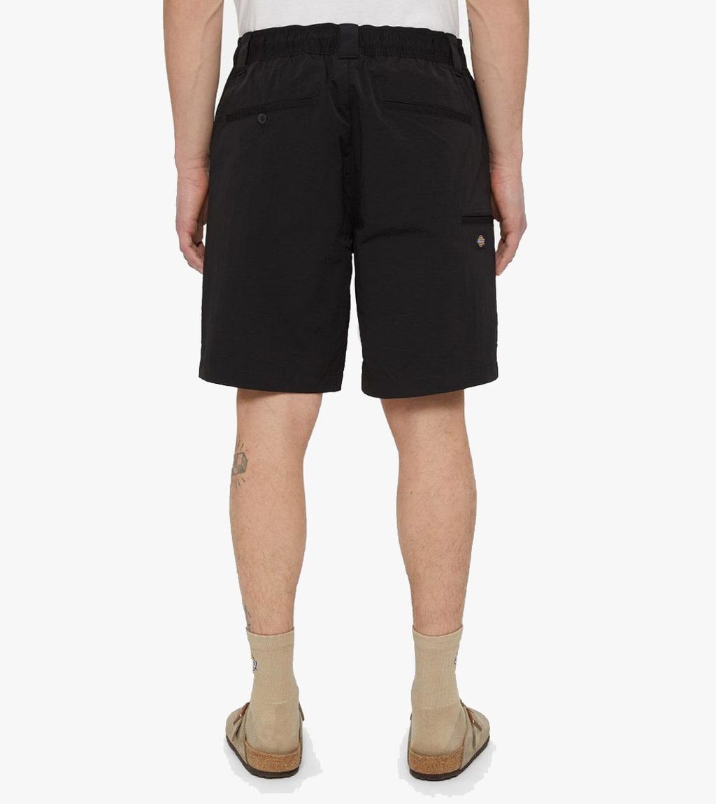 Juoda Fincastle short