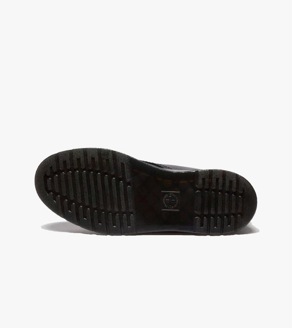 Juoda Brookline chukka black lusso