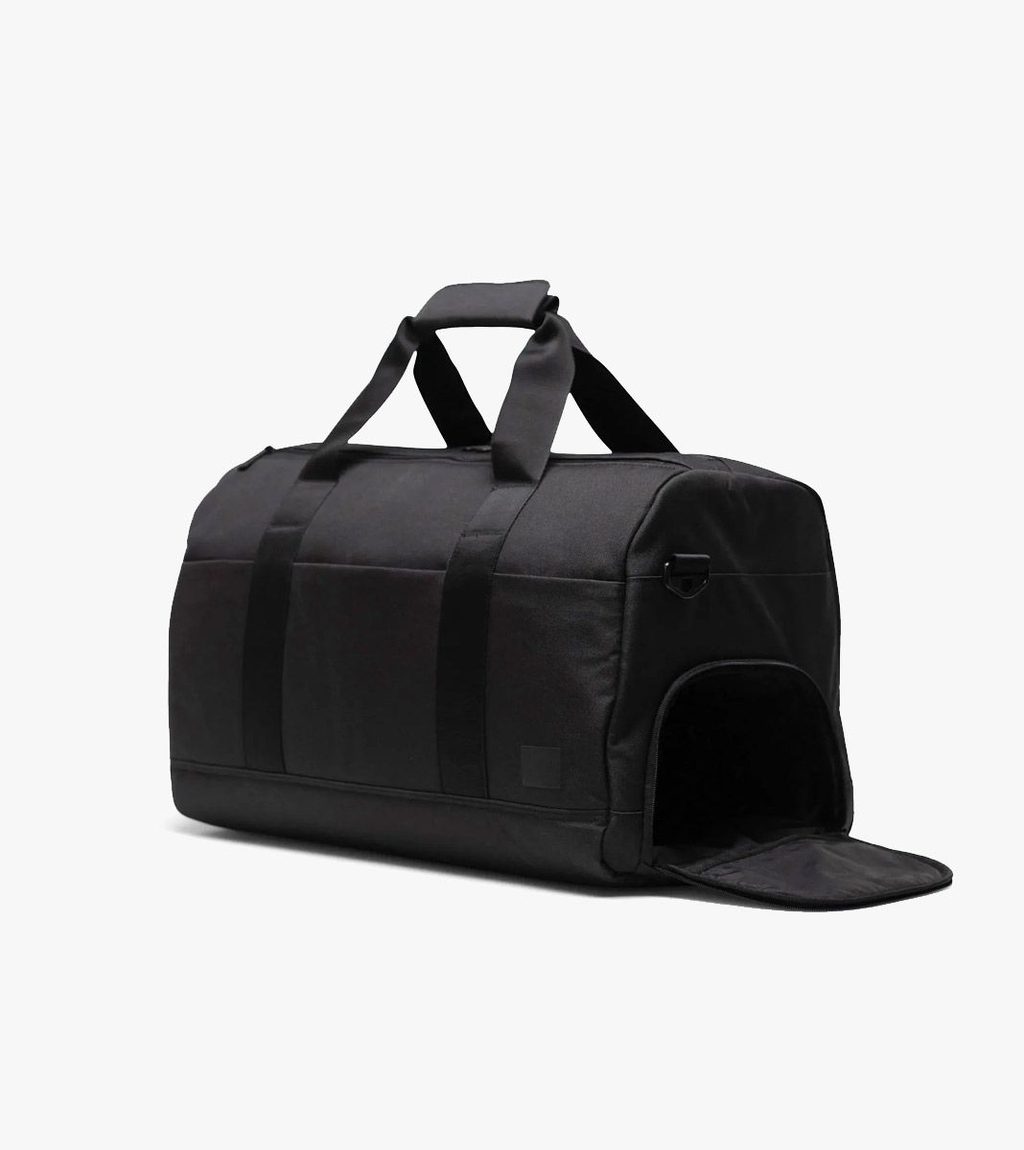 Svart Novel duffle tech