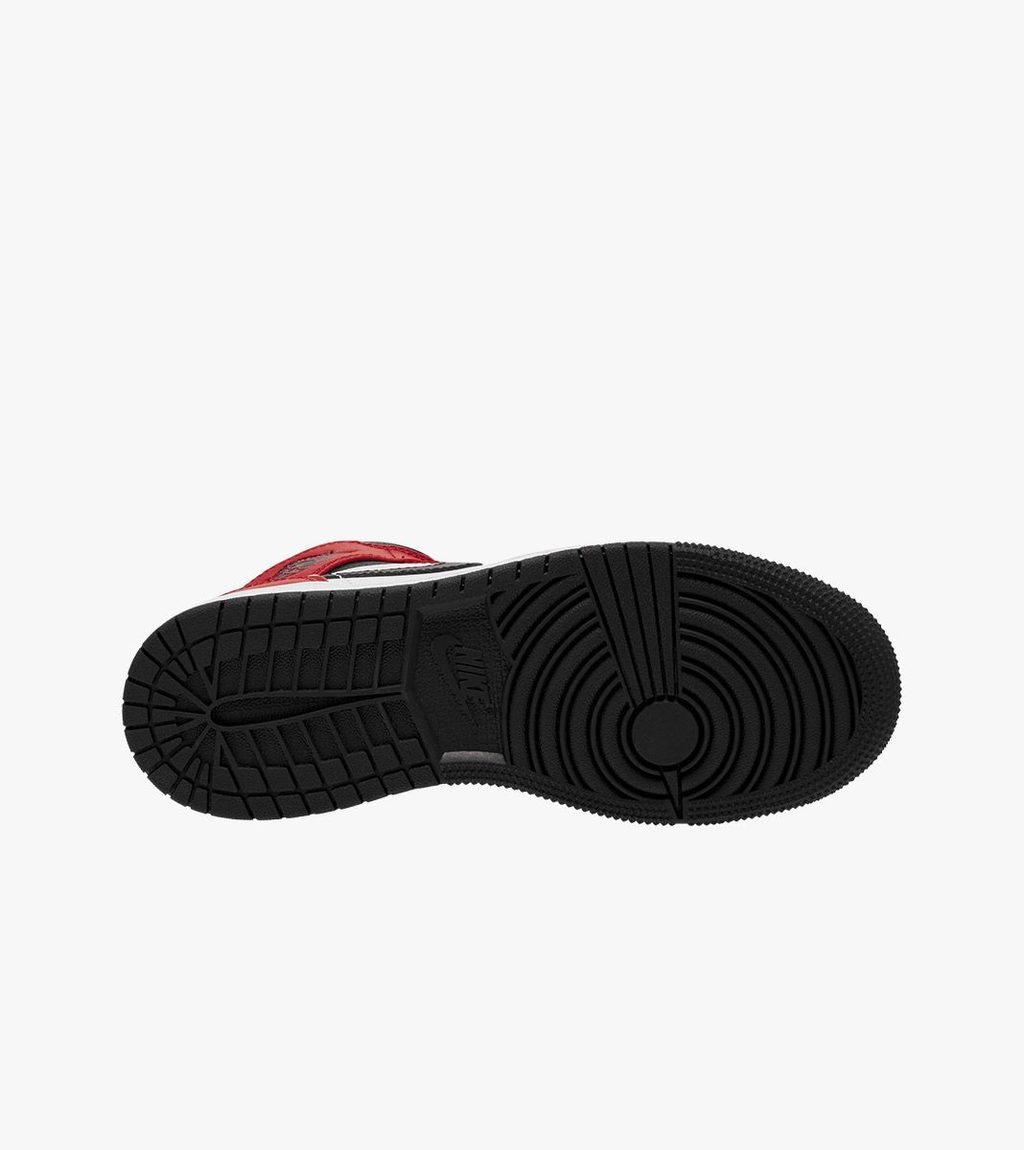 Rött Air jordan 1 mid gs