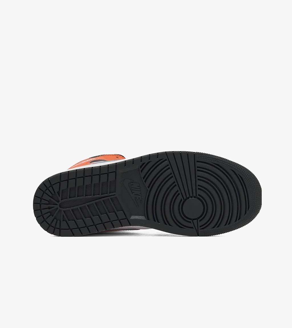 Orange AIR JORDAN 1 MID