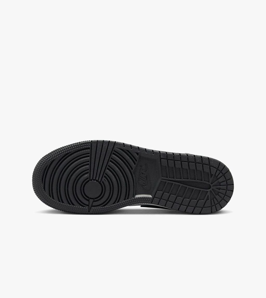 Musta AIR JORDAN 1 MID SE GS