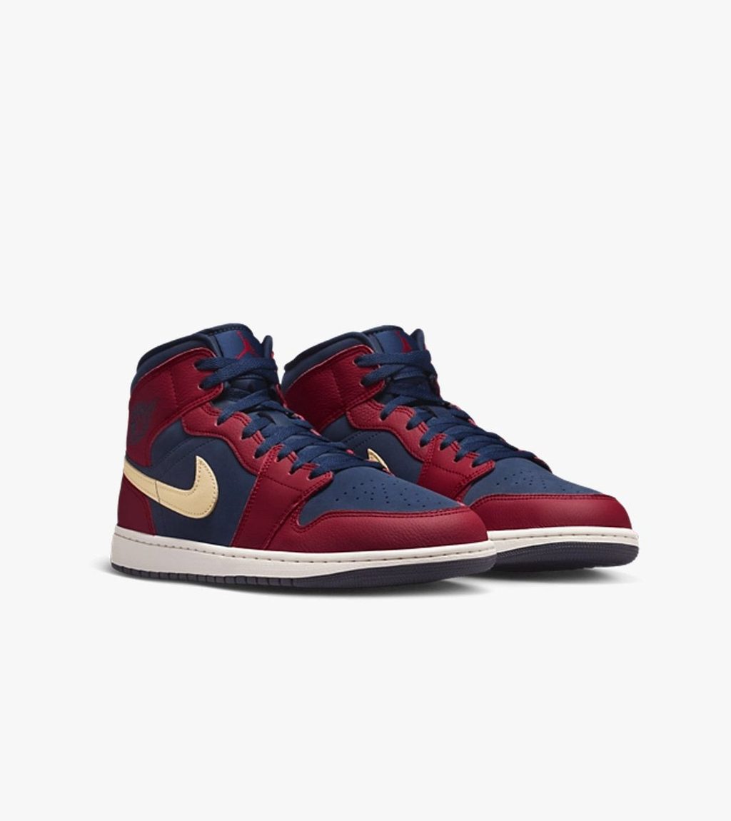 Punainen AIR JORDAN 1 MID SE