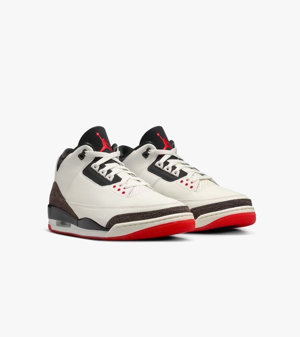 Black AIR JORDAN 3 RETRO OG