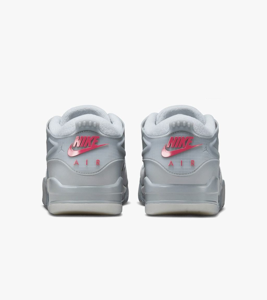 Pelēka AIR JORDAN 4 RM