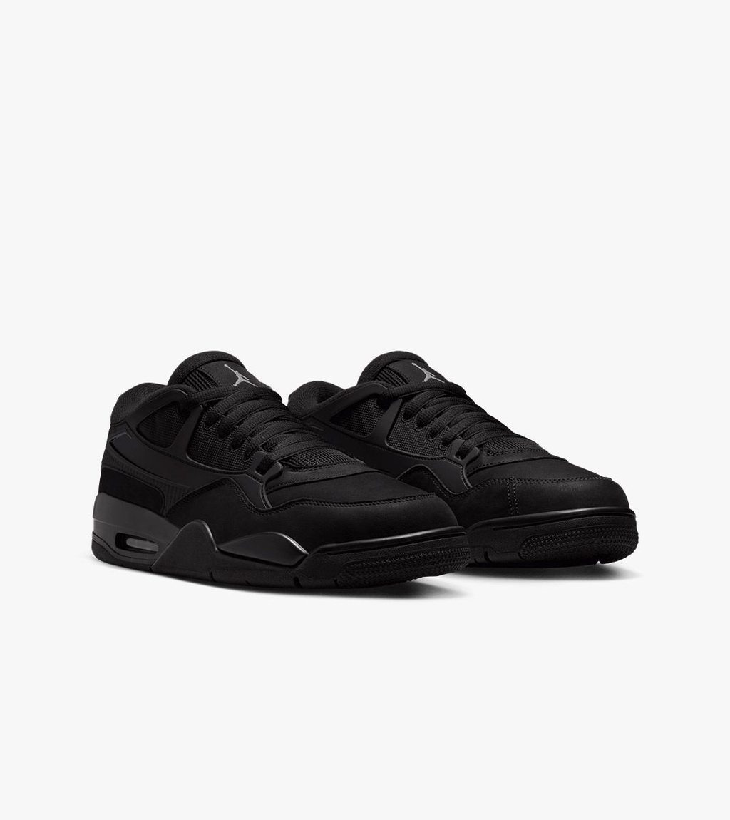 Musta AIR JORDAN 4 RM