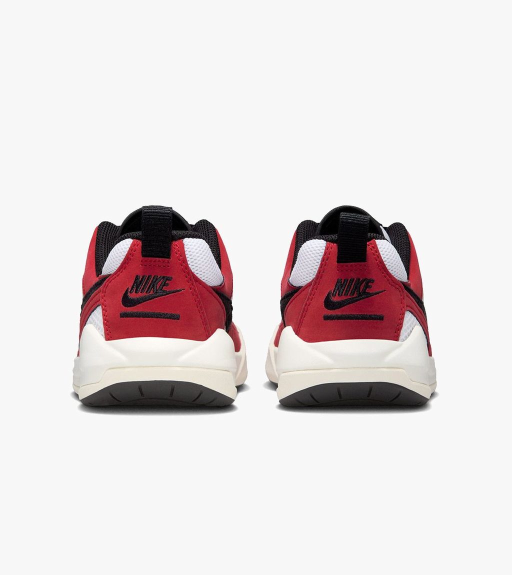 Flerfärgad Jordan cmft era gs
