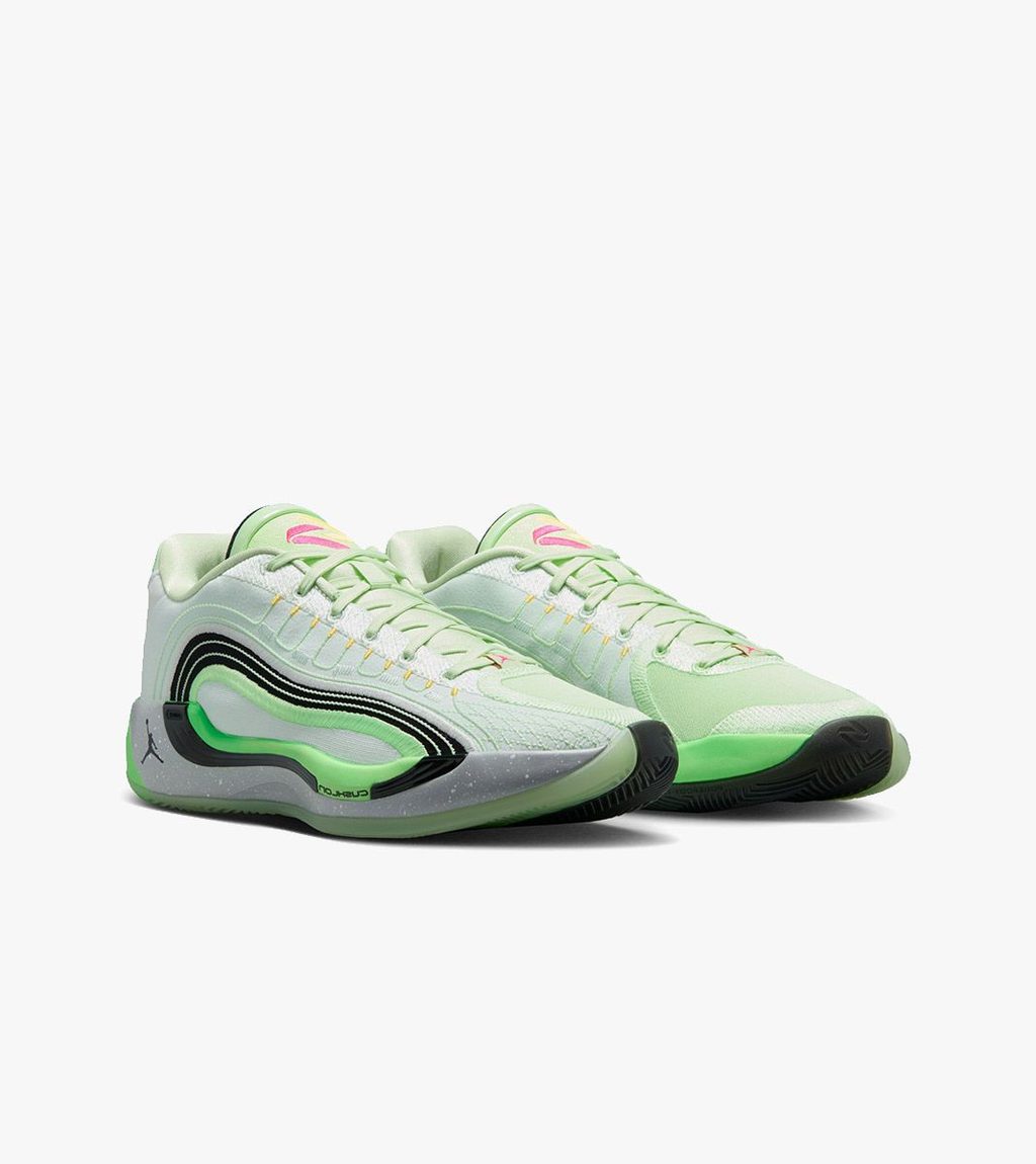 Įvairiaspalvė Jordan luka 4