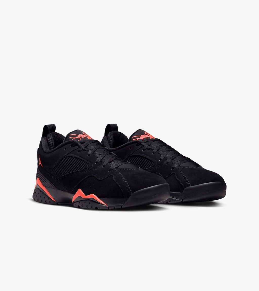 Melna JORDAN MVP 92