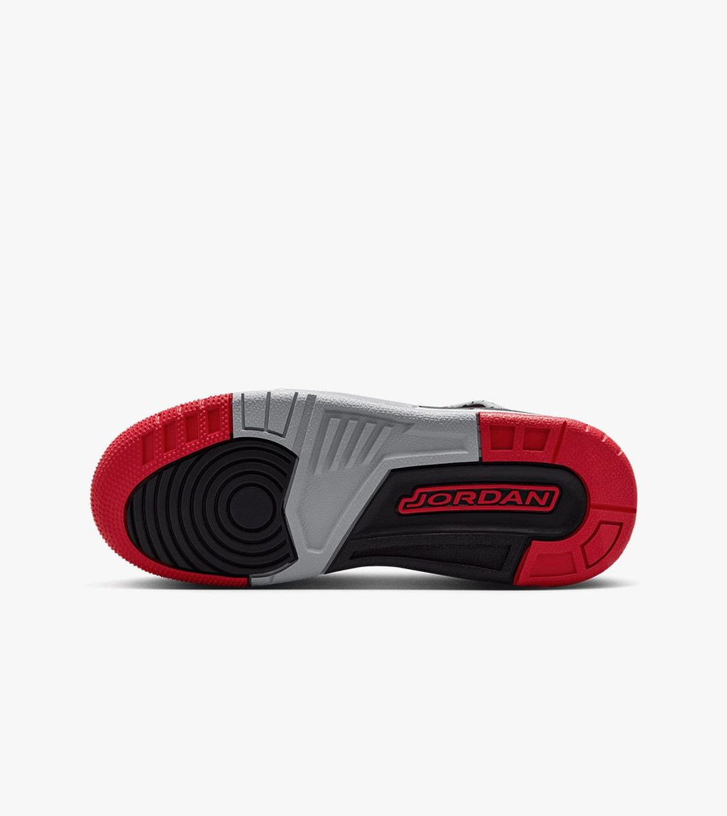 Juoda Jordan spizike low (gs)