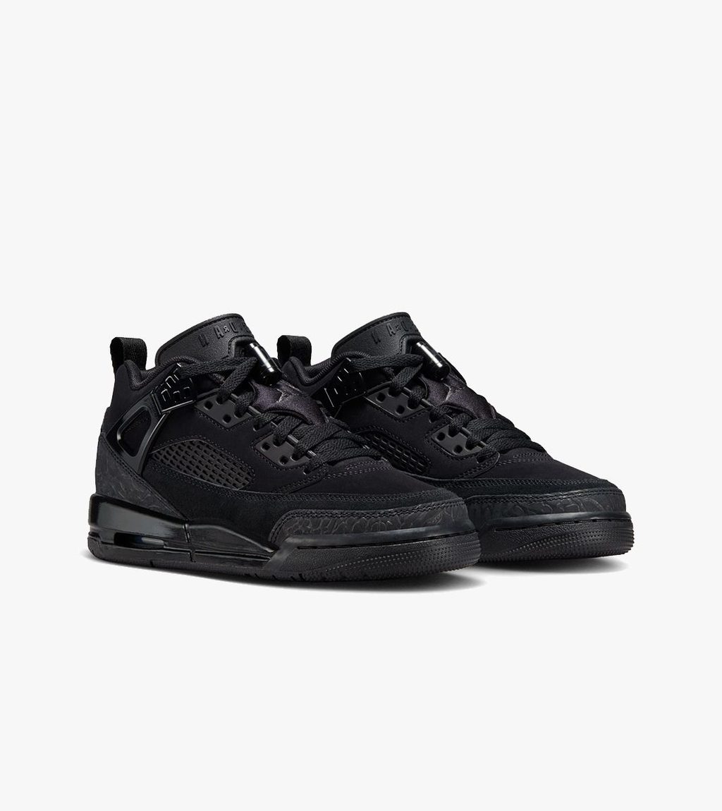 Juoda Jordan spizike low gs