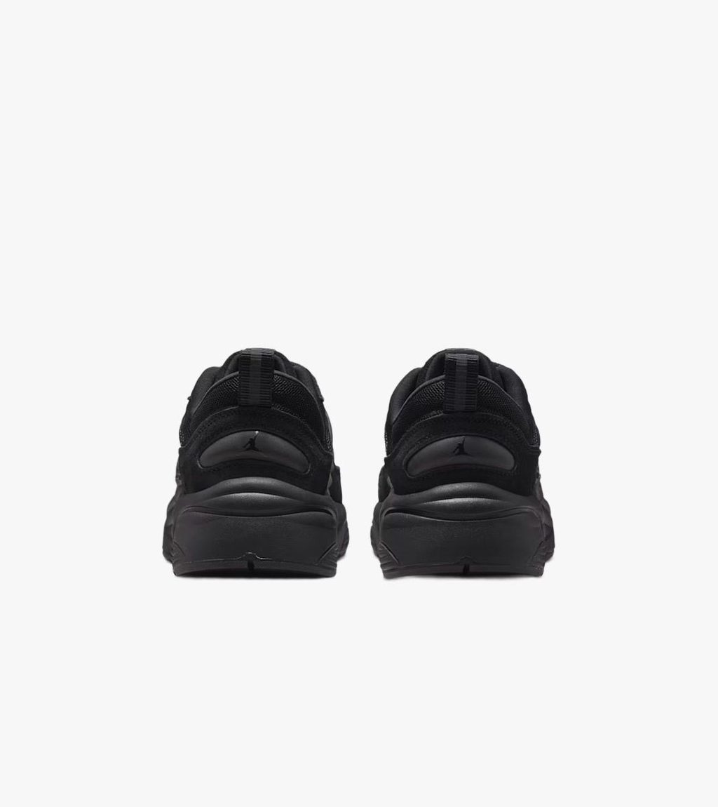Must Jordan trunner o/s