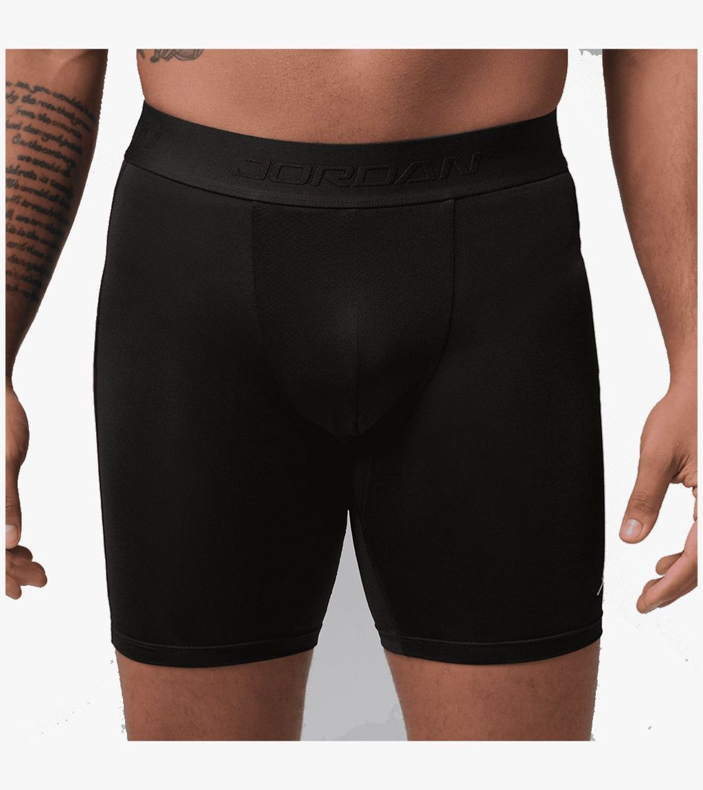 Black M J DF SPT ESS BL SHORT