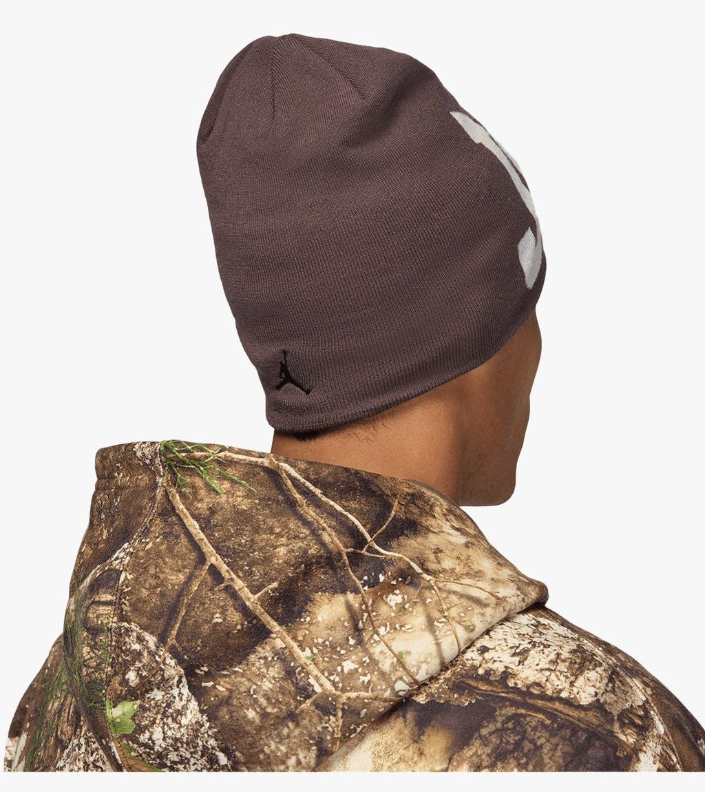 Pruun U j peak beanie brk gx