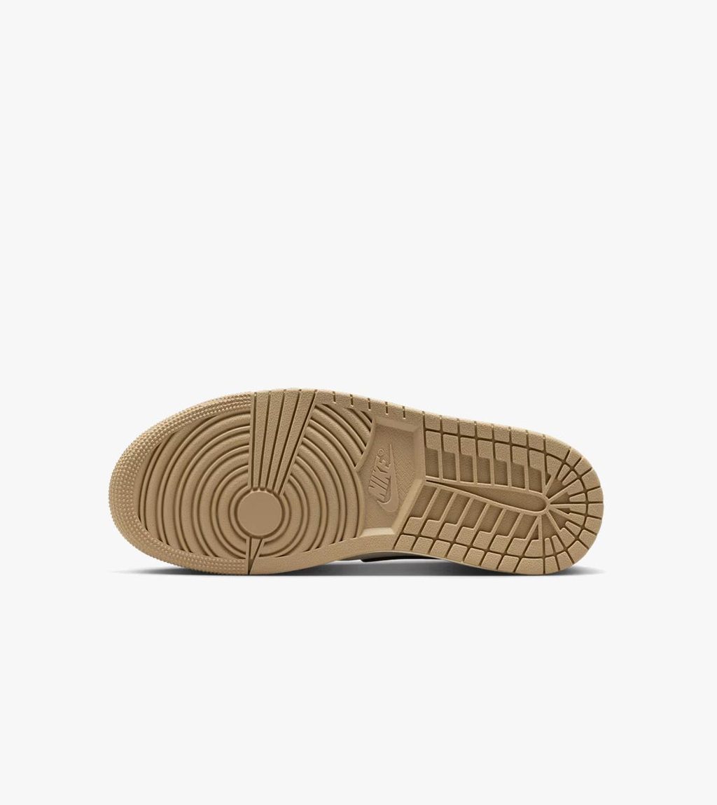 Beige WMNS AIR JORDAN 1 RETRO HI OG
